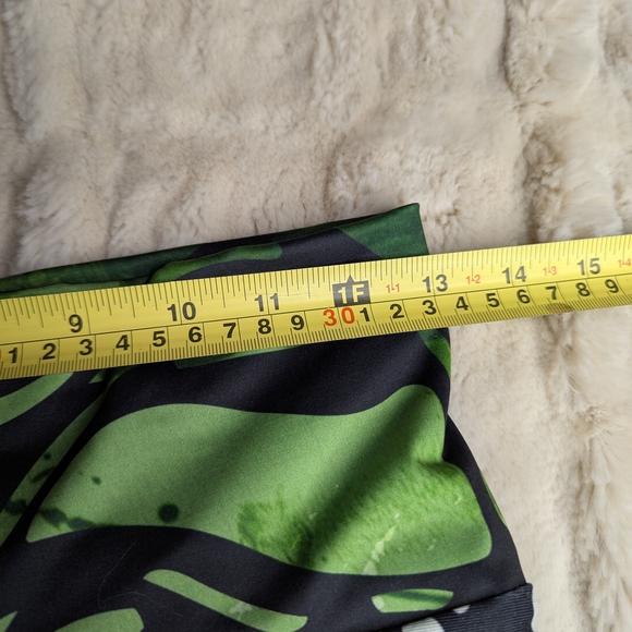 Kristina Benson Medium Green and Black Abstract Women's Leggings - Picture 9 of 13